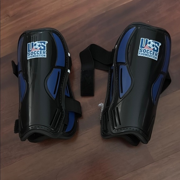 Black and Blue Soccer Shin Guards - Picture 1 of 1